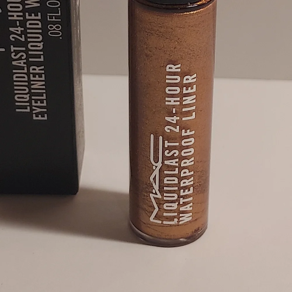MAC Liquidlast 24 Hour Waterproof Liner *NAKED BOND* / .08 oz / New in box